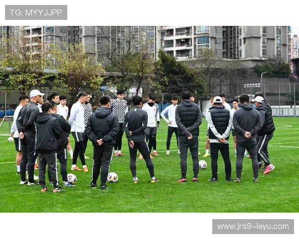 河床俱乐部动态：劲旅备战新赛季